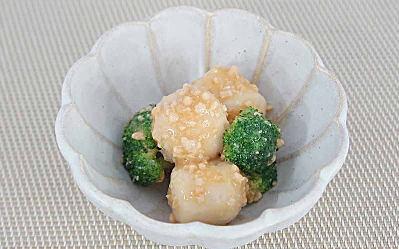 堂本便＜里いもの鶏そぼろあんかけブロッコリー添え＞