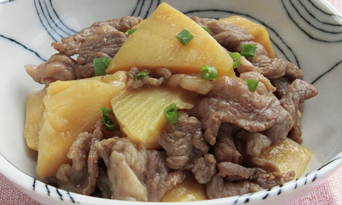 堂本便＜たけのこと牛肉の煮物＞